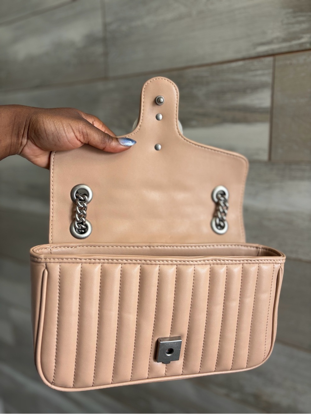 Tan bag - Picture 6 of 12